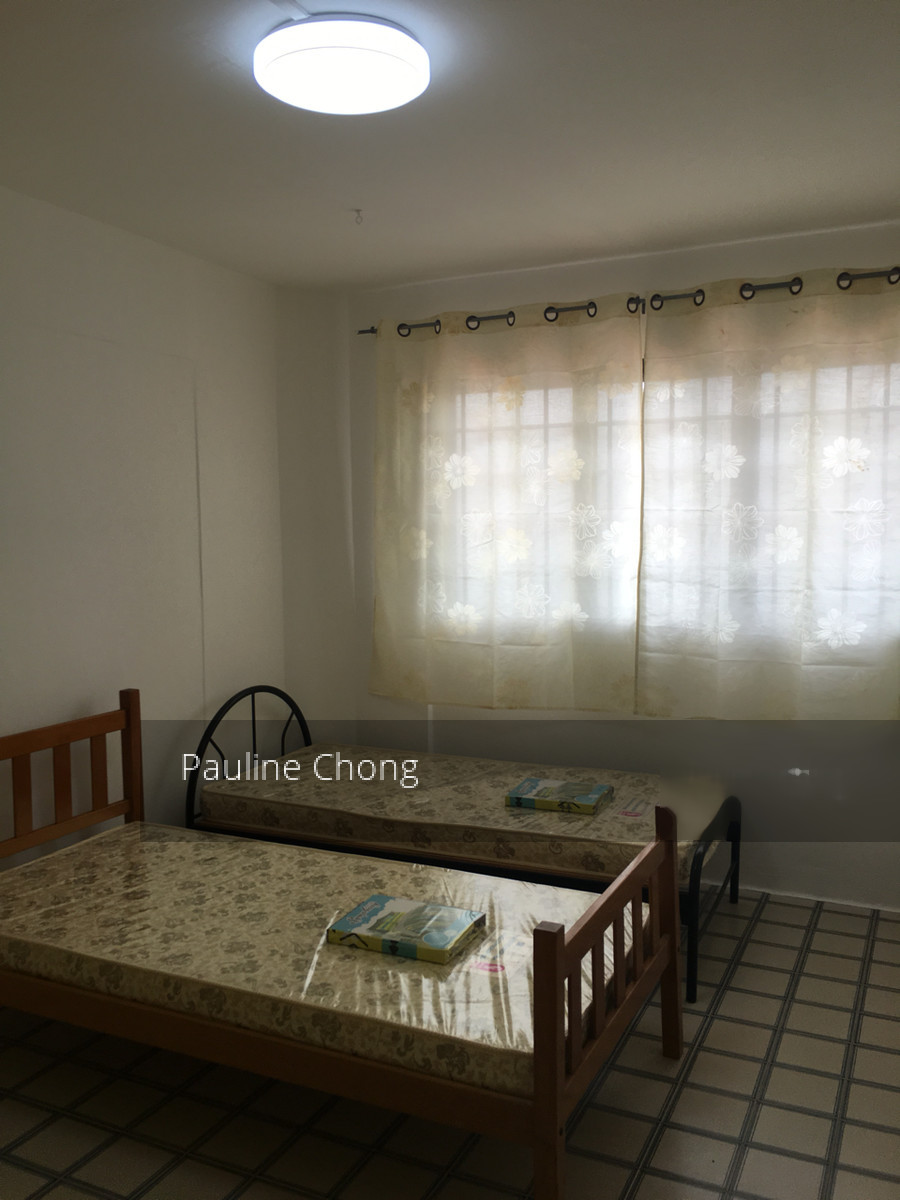Blk 226 Jurong East Street 21 (Jurong East), HDB 5 Rooms #182405062